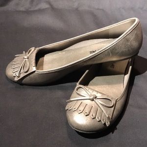 American Eagle flats